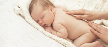 Yeni Doğan Bebeklere Nasıl Bakım Yapılır?